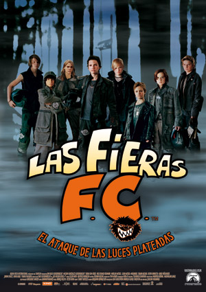 Car&aacute;tula frontal de Las Fieras F.C. 4: El ataque de las luces plateadas